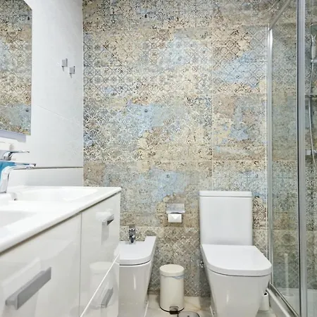 Jupiter Apartment *